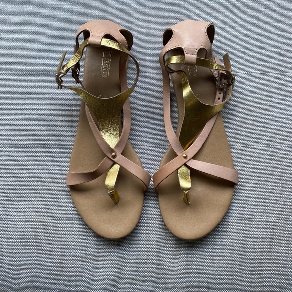 Seychelles Shoes - NWOT Seychelles Destiny Pink Gold Sandals Sz 9.5